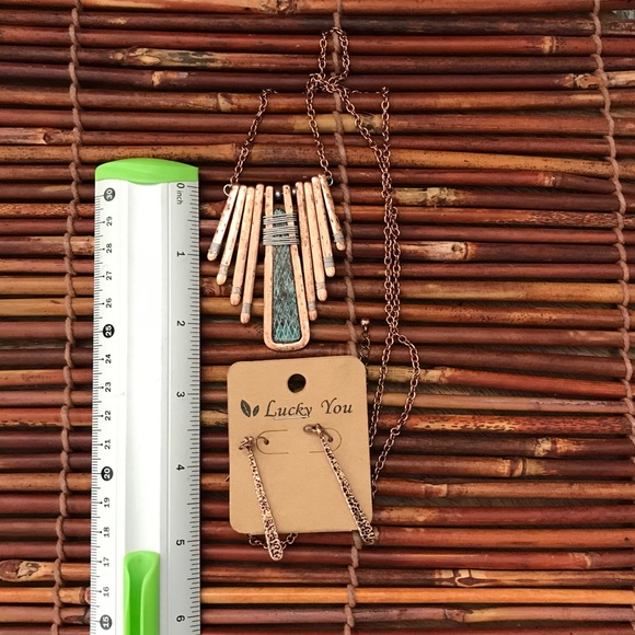 Lucky You Cooper Tone Necklace & Earrings NWT - Picture 5 of 6